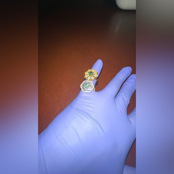 Moissanite rings - Picture 2 of 3